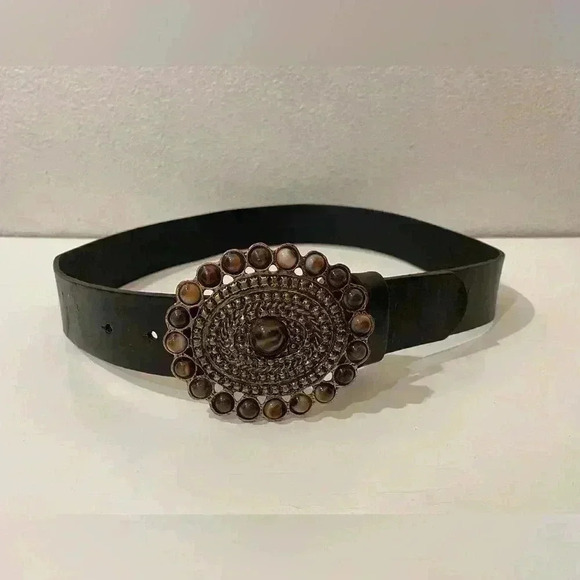 Vintage Boho Genuine Leather Women’s Belt with Round Ornate Buckle Size 30”/32” - Picture 2 of 6